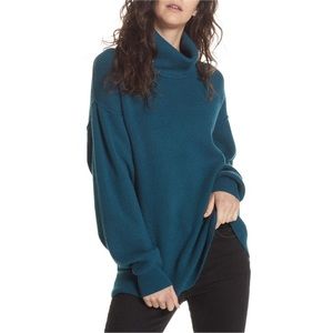 Free People Softly Structured Oversized Turtleneck Sweater in Women Deep Jade